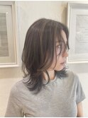 シアーカラーふんわりミディアムレイヤーおしゃれ女子ウルフヘア