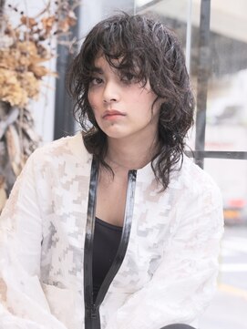 メゾンデエムスラッシュ センター北(Maison des M.SLASH) ダークアッシュ/前髪パーマ/ミディアムウルフ/センター北