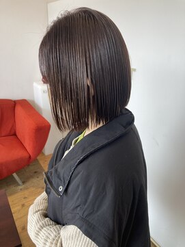 コワファースト 大分(COIFF1RST) 大人可愛いショートボブ白髪ぼかし20代30代40代/大分