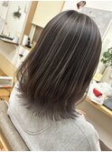 グレージュ ＋ バレイヤージュ