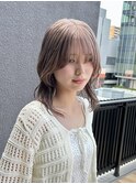 ミルクティーベージュ/ミディアムくびれヘア