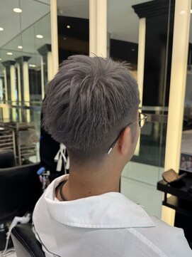 エアー 銀座タワー(AIR) メンズカット/ダブルカラー/ハイトーンカラー/シルバー