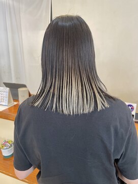 モリオ フロム ロンドン 成増店 【morio成増 セリザワ】毛先グラデーションブリーチ