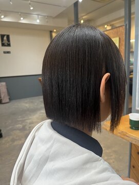 切りっぱなしボブ