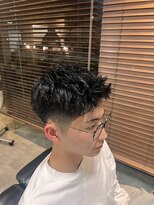 フリーゼアコマキ(FRISEUR)&nbsp;テーパーフェード×ツイストスパイラル