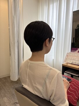 ウイ バイ ファースト 北四番丁店(u'i by first) 耳かけコンパクトショート