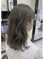 ウェーブス 大宮東口店(wave's)&nbsp;【透明感抜群】赤みを抑えたアッシュグレー×無造作ウェーブ