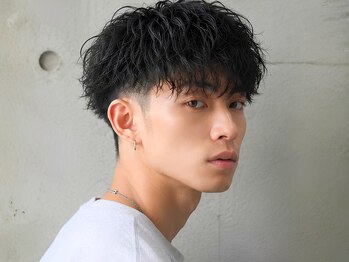 ディスイズバーバーフォース(THIS IS BARBER 4th)の写真/メンズカット+メンズパーマ¥8,000◆流行りのツイストスパイラルパーマやニュアンスパーマでセットが楽に!