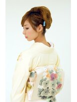 ゲッカビジン(GEKKABIJIN)&nbsp;着物にもドレスにも似合うアップ《ヘアセット&着付 GEKKABIJIN》