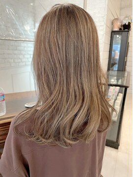 ナンバーナイン 札幌大通(NUMBER NINE) 【 carebleach highlight 】