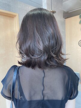 ニコル(NICOLL) 大人可愛いふんわりミディ×透明感アッシュグレー【伊勢崎】