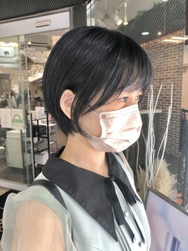 ヘアーアンドメイク ビス(HAIR&MAKE bis) に合わせNO1.丸みショート☆ももこ
