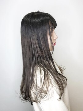 ユイット 本八幡店(Uit) ペールグレージュロングヘア