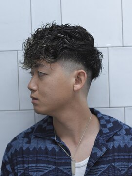 メリケンバーバーショップ コウベ(MERICAN BARBERSHOP KOBE) 束感ツイスパメッシュ