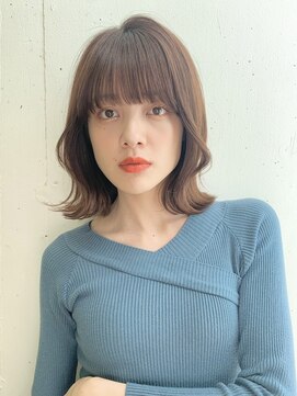 ビーチ(BEACH) レイヤーボブくびれヘア透け感ブラウンベージュカラー