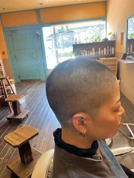 イッセンチ(1cm) ベリーショート