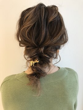 カシェ シモムラ(Cashe'e SHIMOMURA) お呼ばれアレンジ