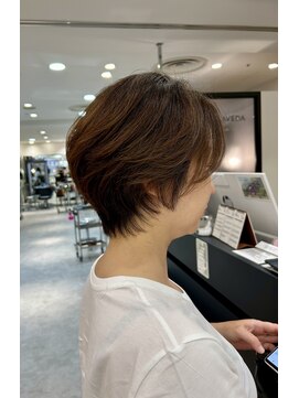 エイチツーオーアヴェダ 渋谷ヒカリエＳｈｉｎＱｓ店 クロードモネＨ２Ｏアヴェダ 40代大人ショート/渋谷/渋谷駅