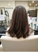 オシャレ白髪ぼかしハイライト×イヤリングカラー