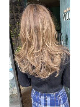 ミスグランディーヴィラス(Miss Grandee VILLAS) 大人かわいい細めハイライトくすみベージュ20代30代40代