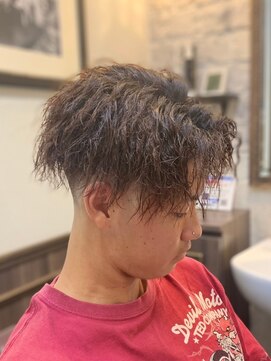 ミリオンバックス 神田店(Million Bucks) スパイキーショート/スペインカール<理容室>[メンズ/床屋/神田]