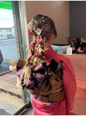 ■成人式用　ツインアレンジ×花飾り×ハイトーン