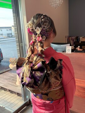 ティーワン 神埼店(T-one) ■成人式用　ツインアレンジ×花飾り×ハイトーン