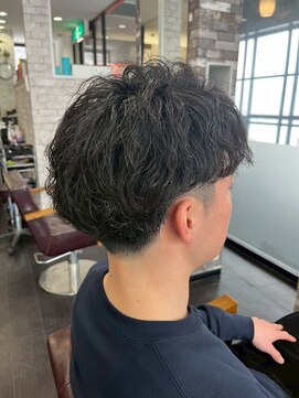 ヘアーメイク ロージー 北18条店(HAIR MAKE ROSY) 波巻きツイストスパイラルパーマツーブロック刈り上げ