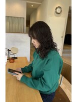 ナイアバイアヌエヌエ(naia by anuenue)&nbsp;くるくるパーマ