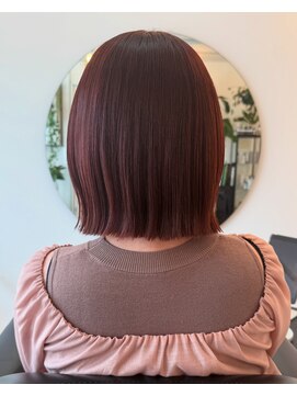 ニーナ(NI-NA) ピンクブラウン×ボブ