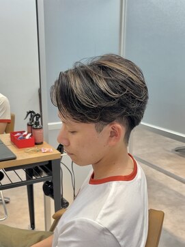 ジーナ 天神(Zina) 【Zina】メンズ/韓国/センターパート/縮毛矯正/福岡/天神/大名