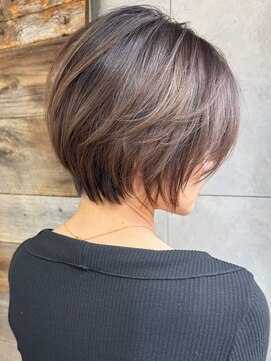 トルネード(TORNADO) 外国人風前下がりショートココアグレージュ　n8.1.22