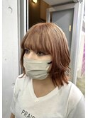 透明感たっぷりのオレンジベージュ