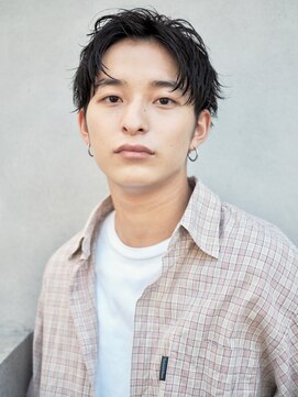 プレディカ(pledica) ツヤ感×センターパートアップバングショート★pledica 表参道