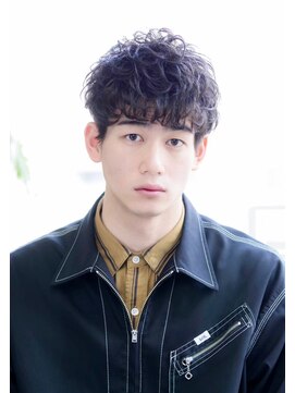 アムティ(Amoute) 無造作束感マッシュ×シークレットパーマ