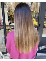 アイフィール アヴェダ 瑞江店(i feel AVEDA)&nbsp;シルバーカラーのバレイヤージュ