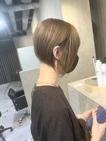 オルロバイイザ(ORLO by IZA)&nbsp;個性派前下がりショート