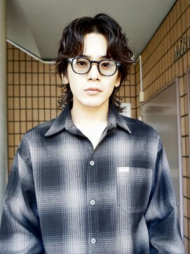 マイロ(mailo) 大人センターパートウルフ+スパイラルパーマ