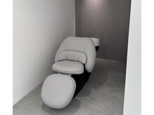 セレーリオ(Selelio)の雰囲気（寝心地の良いフルフラットのシャンプー台でリラックスタイム♪）