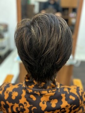 リベーヌプラス 絶壁解消/ひし形/くびれ/斜めバング/60代50代40代/ミセスヘア11B