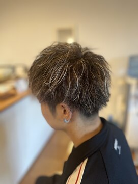 ヘアーコンセプト(HAIR CONCEPT) スパイキーショート　ニュアンスパーマ　ハイライトメッシュ