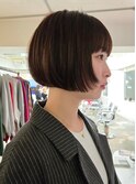 前髪ありミニボブぱっつんボブ顔周りレイヤー