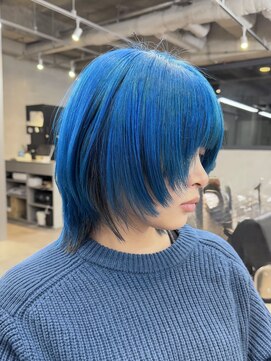 トゥイン 八王子(TWIN) ハワイアンブルー　ウルフカット　八王子