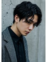 キャンバス バイ ネオリーブ 横浜西口(Canvas by neo.)&nbsp;センターパートスパイラルパーマ黒髪刈り上げ