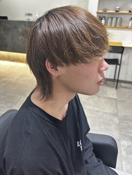 ヒュイル バイ ニアウ(Hwyl by Niau) メンズマッシュウルフパーマ中性ウルフくびれヘア