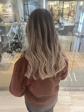 ホワイトベージュ/吉祥寺バレイヤージュ/ベージュカラー