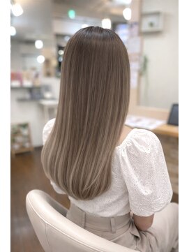 フルール(fleur) 透明感ケアブリーチカラー