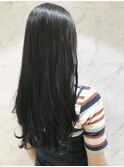 ツヤ感upの王道ストレートロング