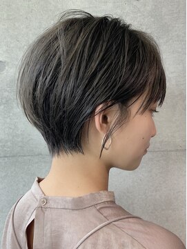 ソラ 表参道(SORA) 【SORA見藤】丸みショートボブ 短め ブルーベージュ