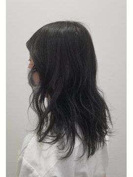 クオーター(QUARTER) アッシュグレーネイビーブルーミディ